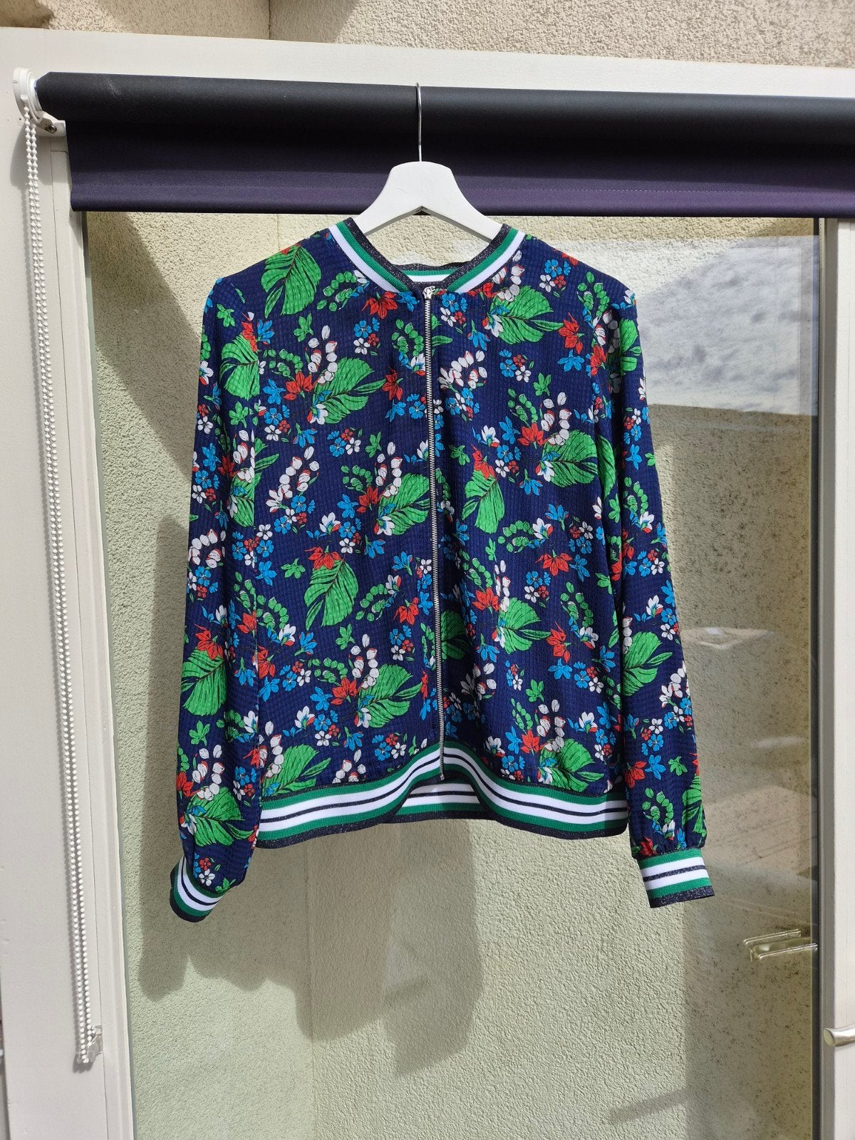 Steps bomberjack met bloemenprint maat 40, Maat 38/40 (M), Blauw, Ophalen of Verzenden, Zo goed als nieuw