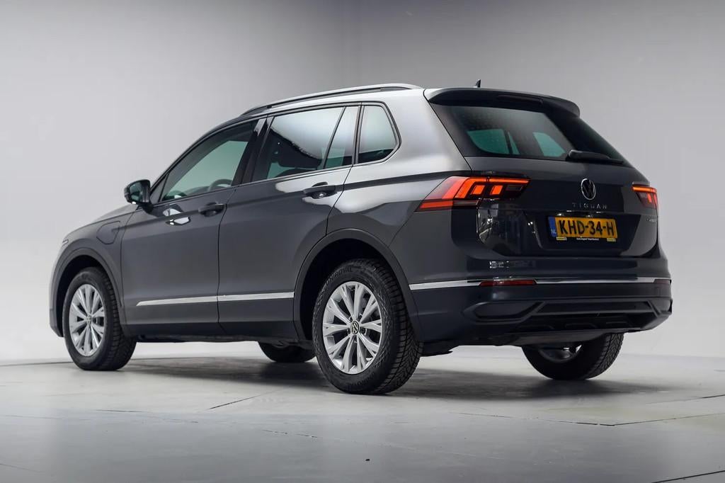 Volkswagen Tiguan 1.4 TSI eHybrid Life [ LED Virtual Navi Ca, Automaat, 150 pk, 59 km/l, Hybride Elektrisch/Benzine