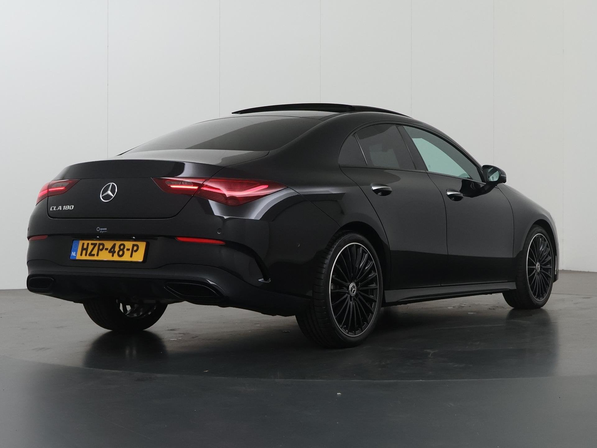Mercedes-Benz CLA-klasse 180 Business Solution AMG | Panoram, CLA, 136 pk, Gebruikt, 4 cilinders