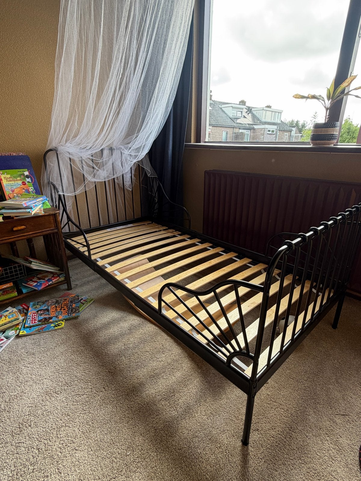 Eenpersoonsbed ( uitschuifbaar ) met matras en molton, Ophalen, Gebruikt, 90 cm, Eenpersoons