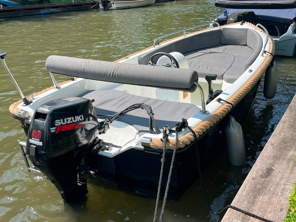 Complete polyester sloep van 4 meter, direct vaarklaar!, Watersport en Boten, Overige typen, 4 m, 10 pk, Rondzit
