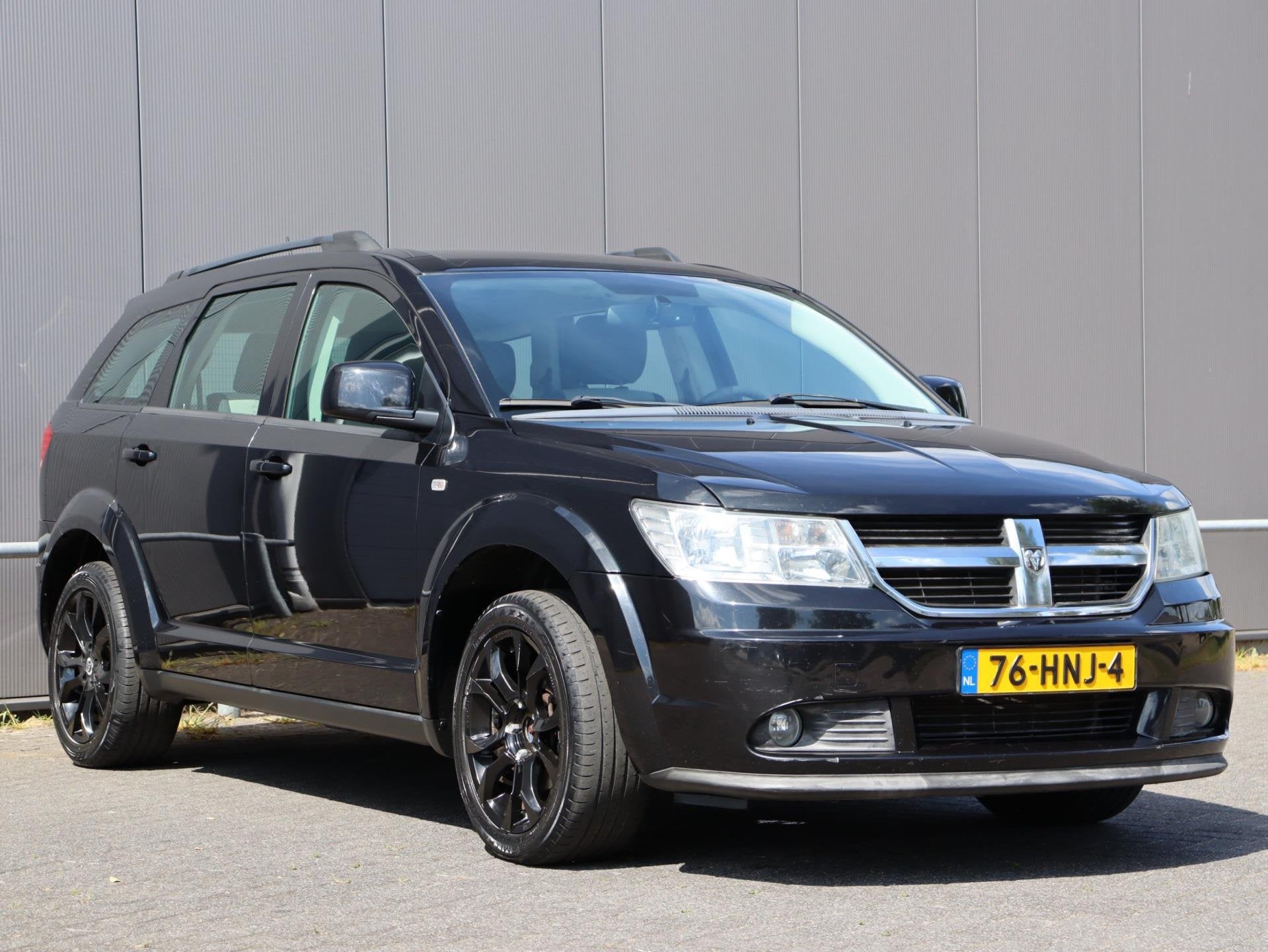 Dodge Journey 2.4 SXT airco LM org NL, Auto's, 450 kg, Gebruikt, 4 cilinders, Zwart