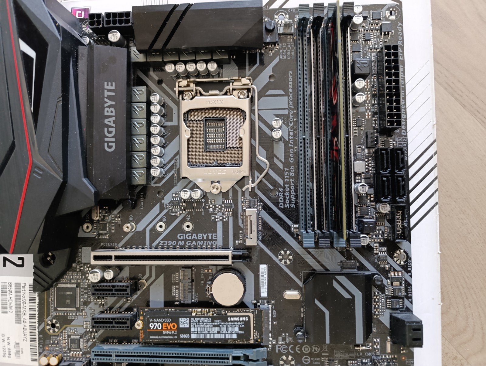 Gigabyte Z390 M Gaming moederbord, Computers en Software, Moederborden, LGA 1151, DDR4, Ophalen of Verzenden, Zo goed als nieuw