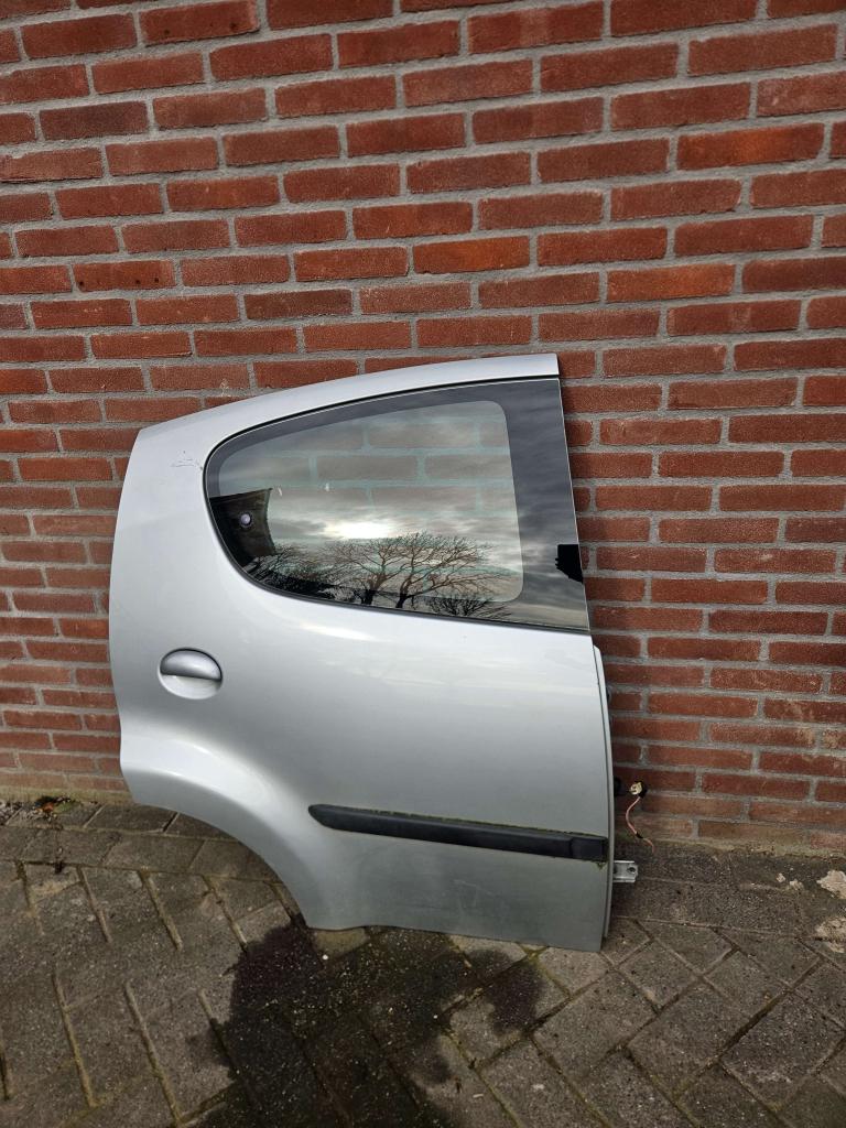 RECHTER  ACHTERDEUR PEUGEOT 107 / CITROËN C1, Auto-onderdelen, Niet ingevuld, Gebruikt, Citroën, Deur