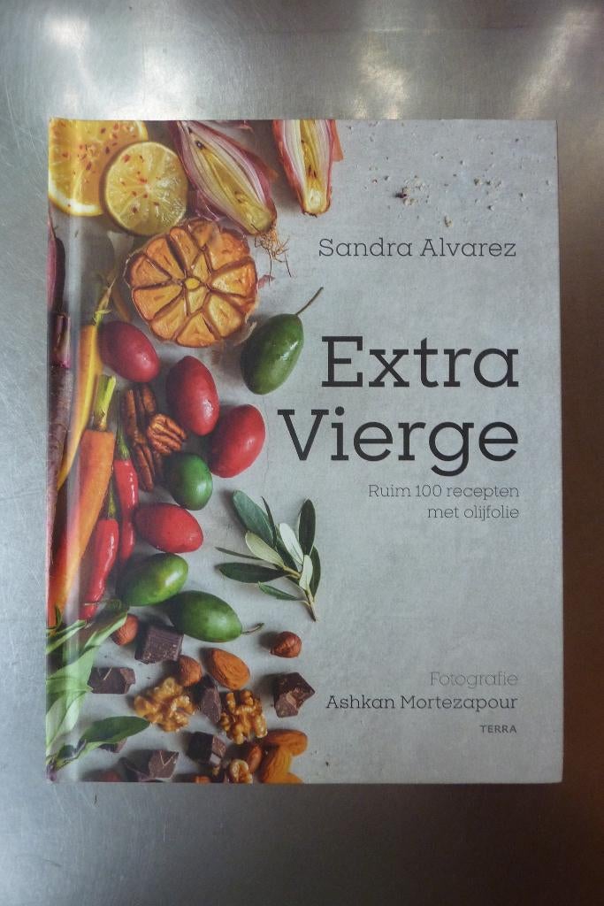 Extra Vierge recepten met olijfolie - Sandra Alvarez, Ophalen of Verzenden, Zo goed als nieuw