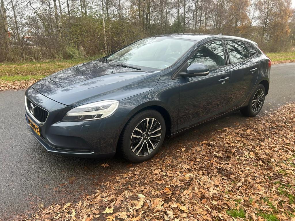 Volvo V40 2.0 D2 Nordic+, Voorwielaandrijving, Gebruikt, Euro 6, 4 cilinders