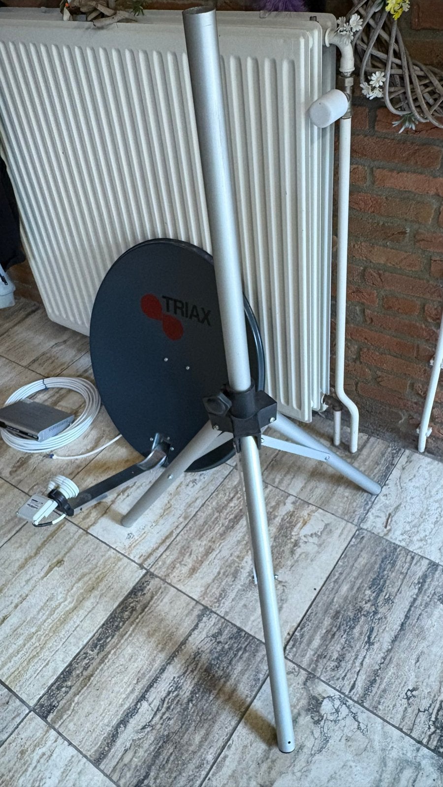 Triax schotelantenne met statief en Denson ontvanger, Ophalen, Gebruikt, (Schotel)antenne, Overige merken