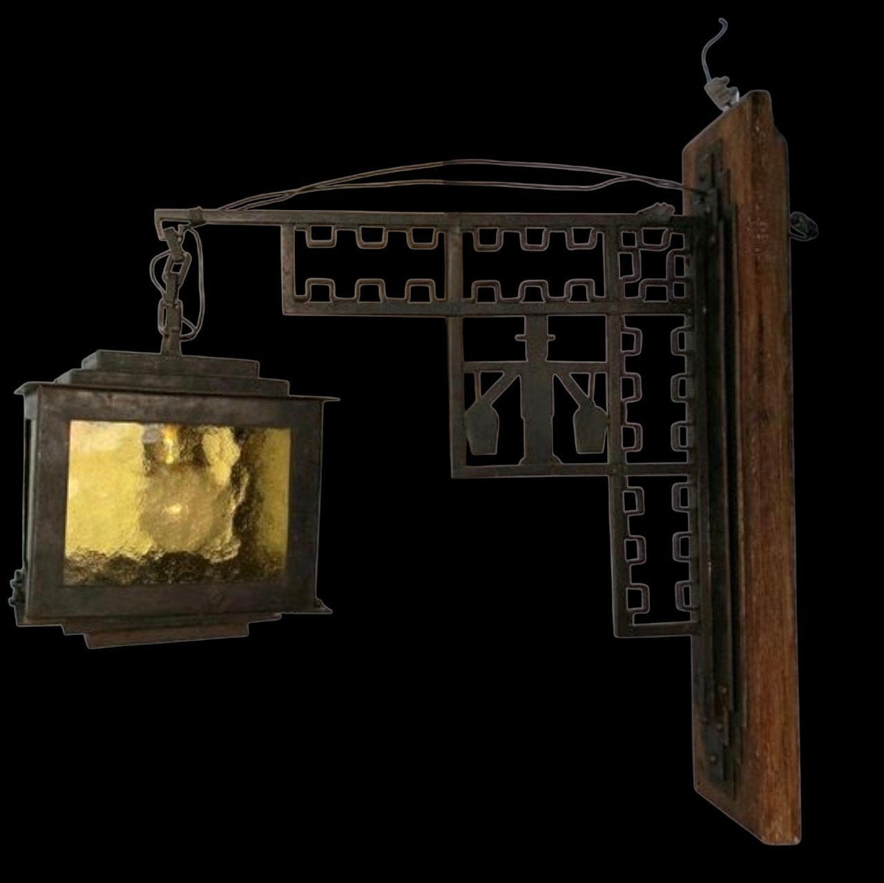 Art Deco Amsterdamse school wandlamp, Ophalen