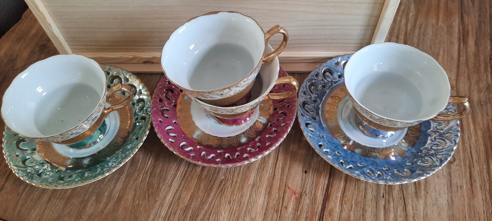 Set van 4 Vintage Porseleinen Kop en Schotels, Ophalen