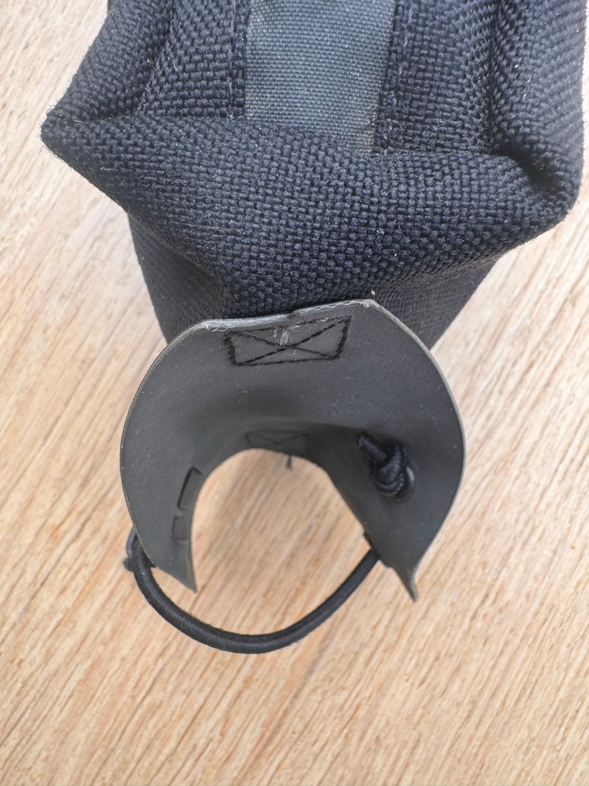 Restrap fietstasje zwart - Zo goed als nieuw, Fietsen en Brommers, Ophalen of Verzenden, Zo goed als nieuw
