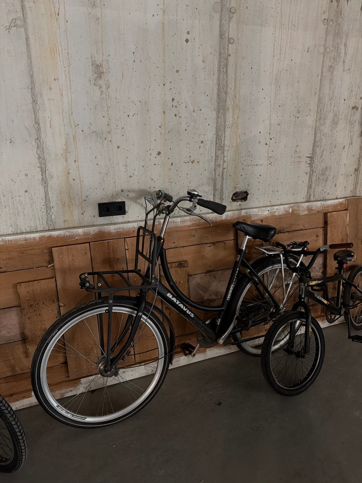 Diverse fietsen: Batavus, Rockrider en BMX, Fietsen en Brommers, Gebruikt, Velgrem, Handrem, Ophalen