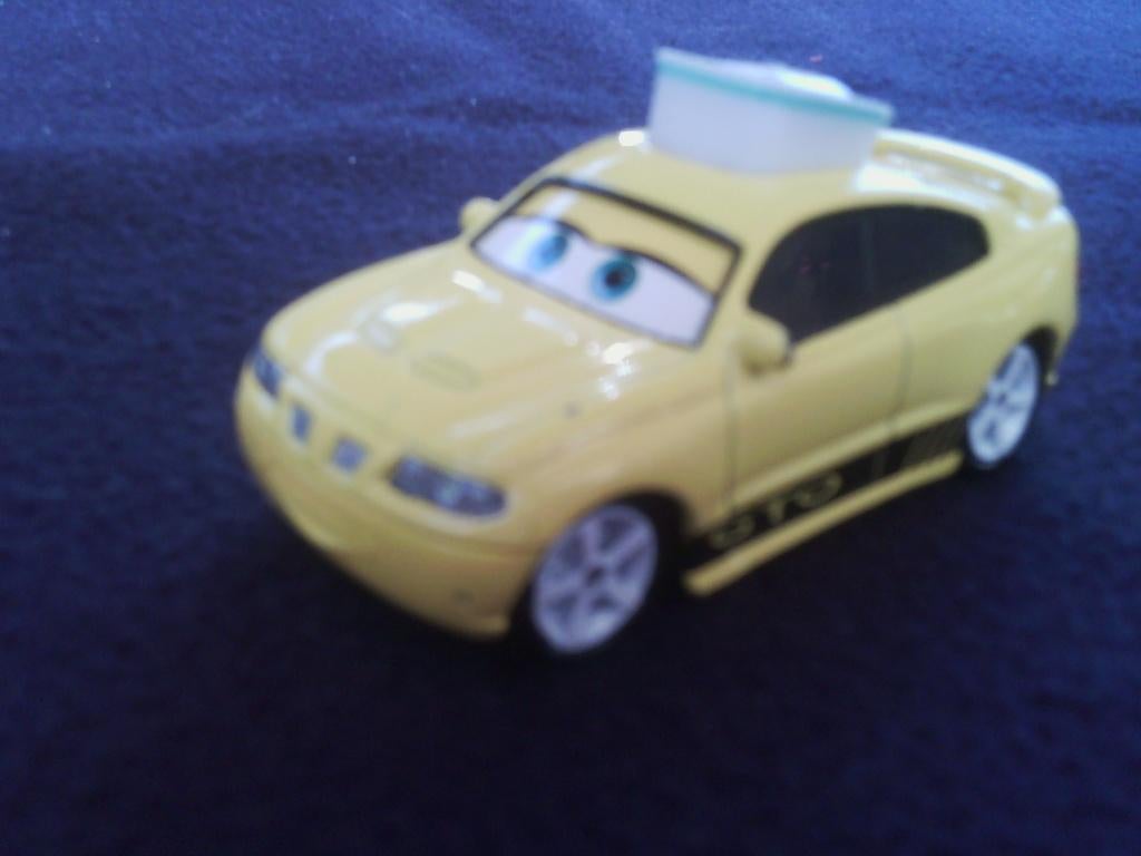 Disney Cars Toon Auto's      Nurse GTO, Ophalen of Verzenden, Zo goed als nieuw