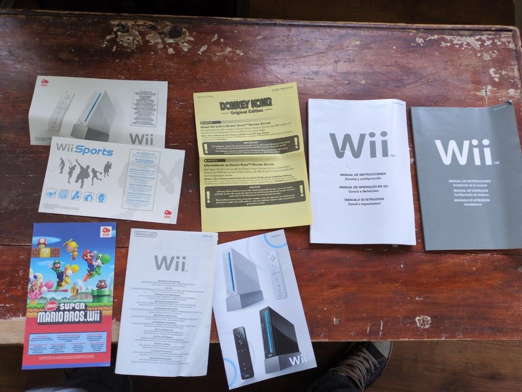 Nintendo Wii boekjes en registratie kaarten, Spelcomputers en Games, Games | Nintendo Wii, Ophalen of Verzenden