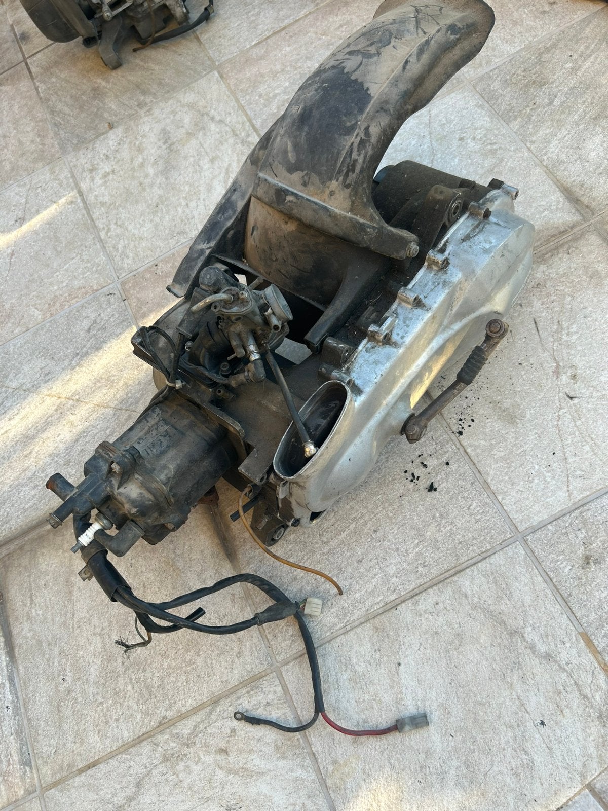 Piaggio hexagon 125cc motor blok 2takt LC onderdelen 2t, Motoren, Ophalen of Verzenden