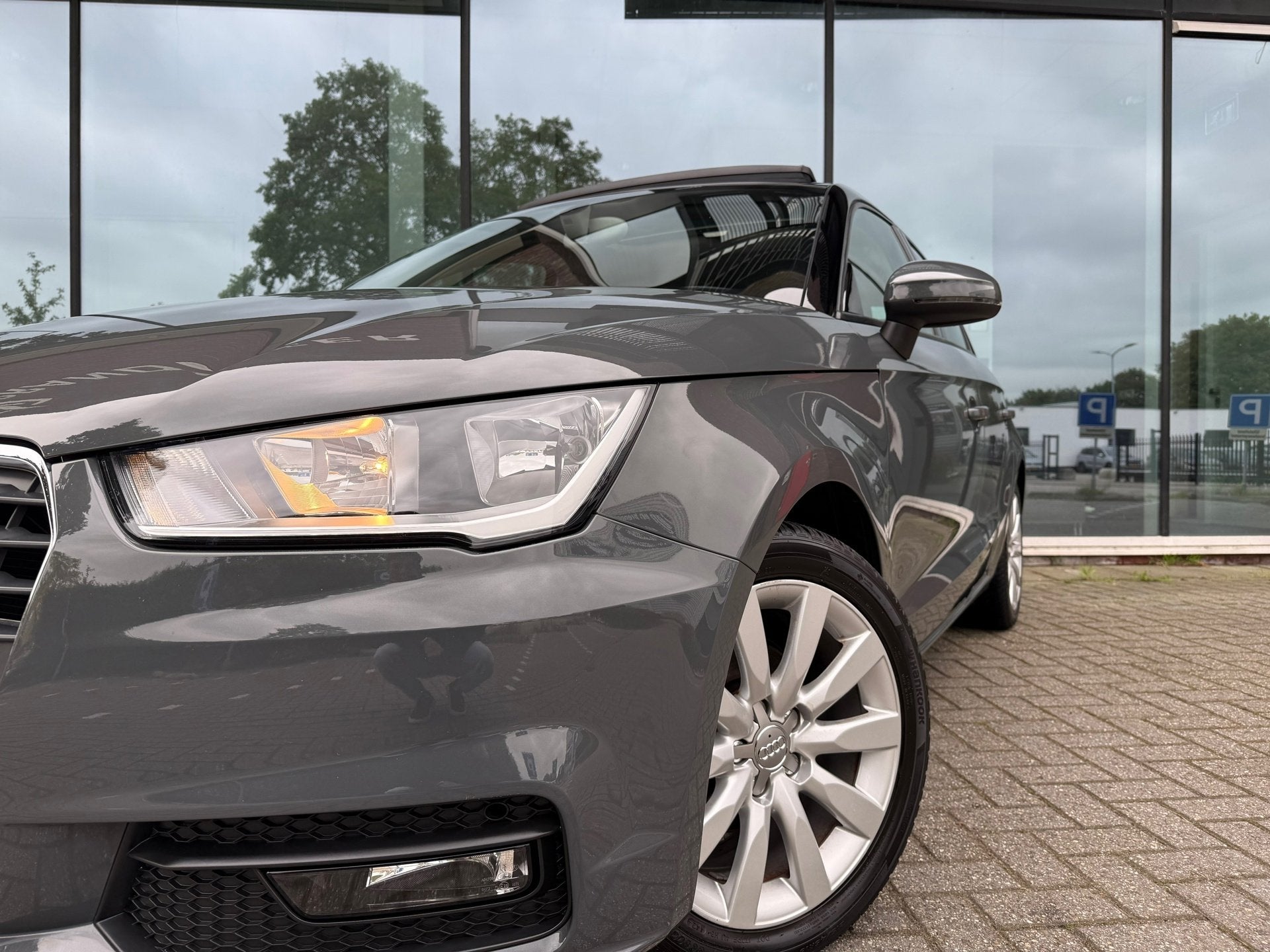 Audi A1 Sportback 1.0 TFSI Advance Sport - Pano/Schuifdak -, Auto's, Voorwielaandrijving, Dealer onderhouden, 95 pk, 4 stoelen