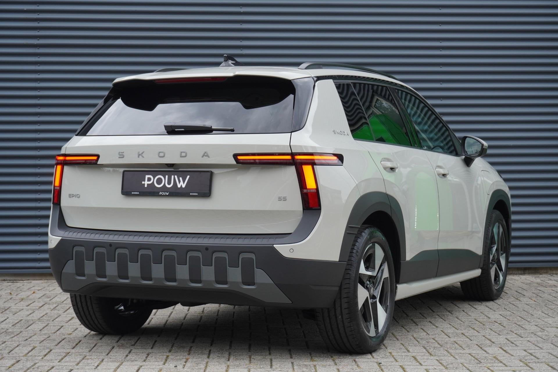 Skoda Epiq Hero 211pk 56 kWh | Matrix LED Koplampen | Achter, Auto's, Skoda, 12 maanden, Overige modellen, 56 kWh, 211 pk