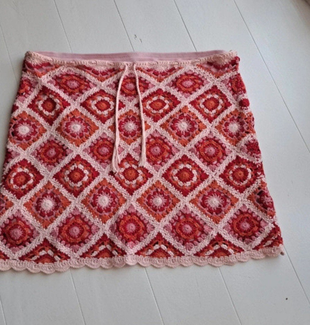 Gehaakt rokje S roze tinten met voering, Kleding | Dames, Rokken, Ophalen of Verzenden, Zo goed als nieuw, Roze, Boven de knie