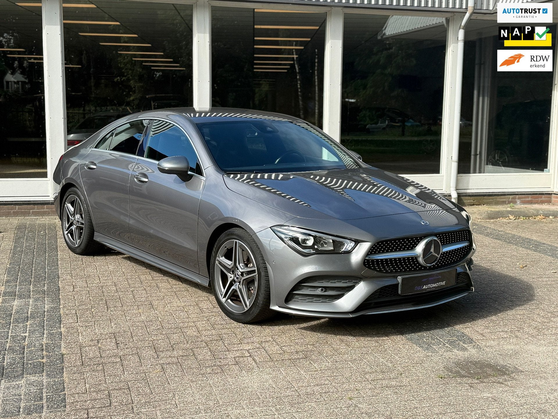 Mercedes-Benz CLA-klasse 200 AMG Line Dealerondh/stoelvw/cam, Auto's, Mercedes-Benz, CLA, Gebruikt, Euro 6, 163 pk