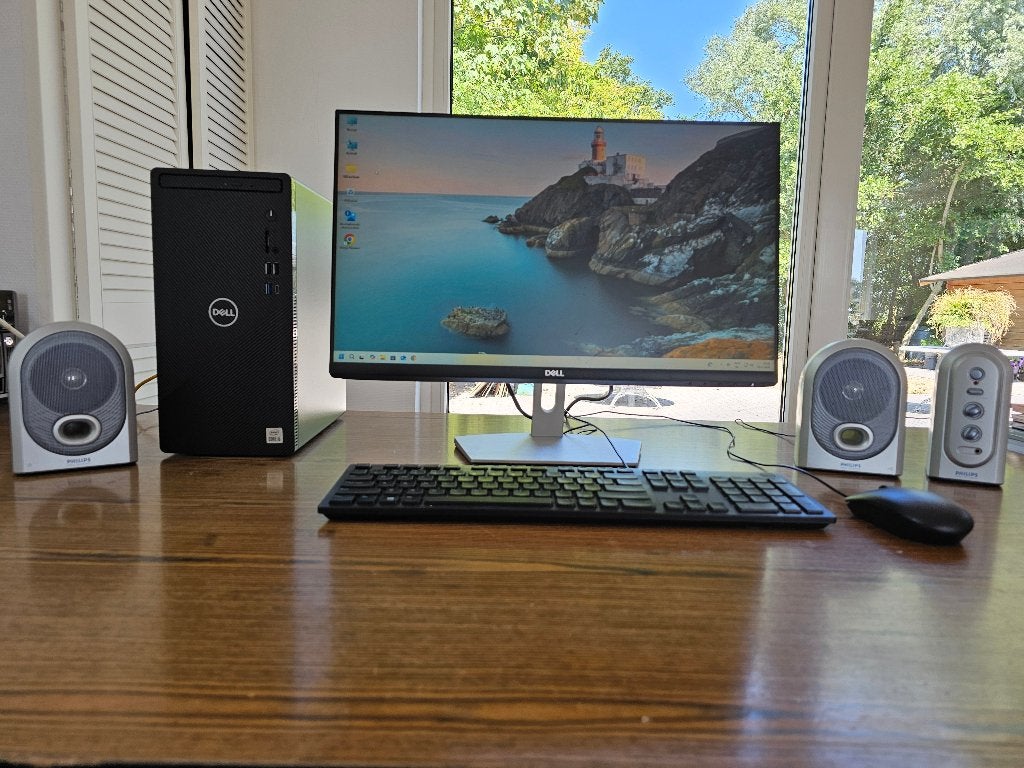 Dell Inspiron 3881 Desktop PC met Intel Core i5, Met monitor, HDD, 2 tot 3 Ghz, 8 GB