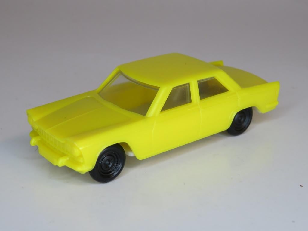 Fiat 2300, Hobby en Vrije tijd, Modelauto's | 1:43, Ophalen of Verzenden, Nieuw, Auto, Overige merken