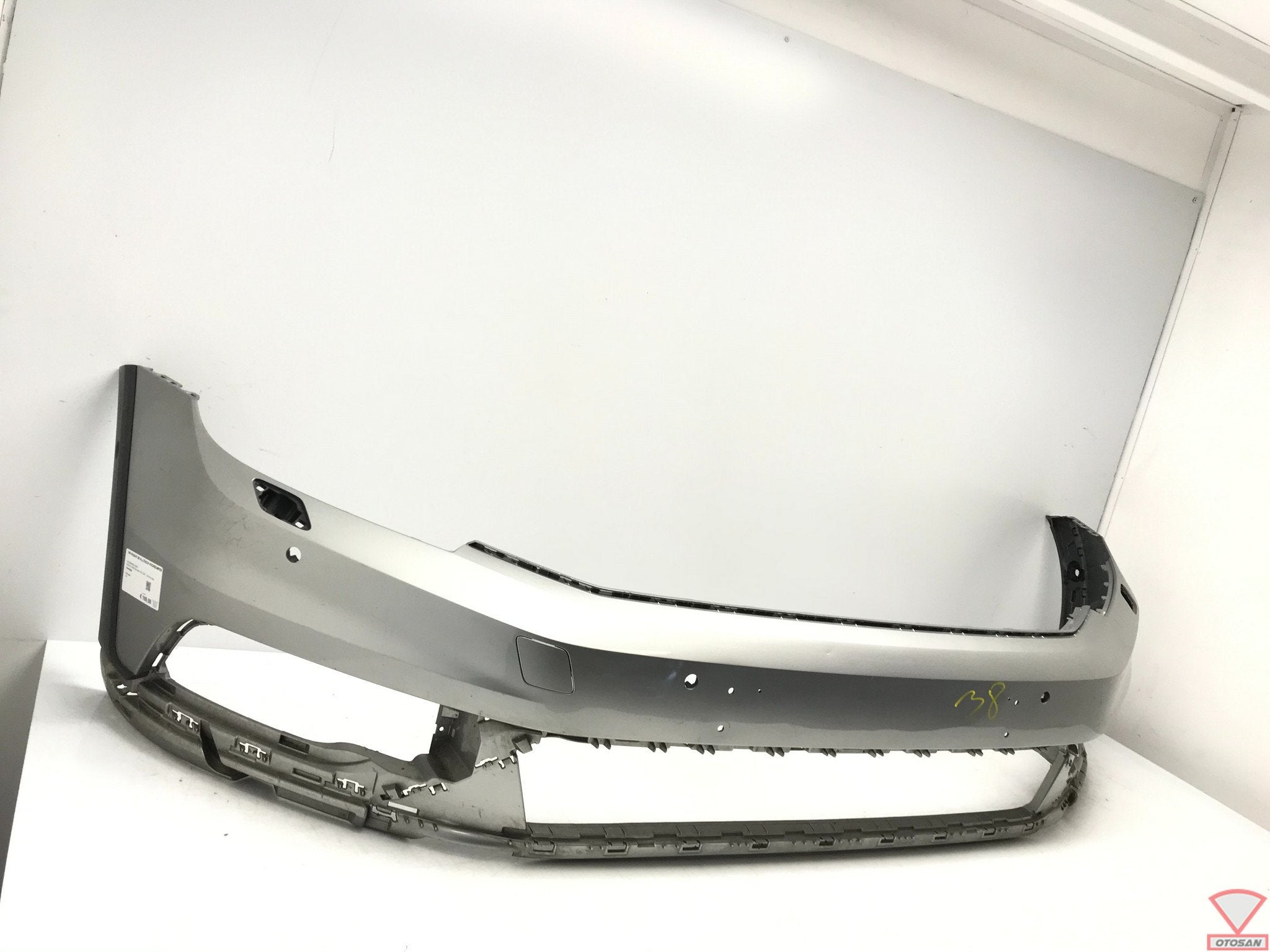 VW Passat B8 Alltrack Voorbumper Bumper KLS 6xPDC Origineel!, Gebruikt, Volkswagen AG, Bumper, Berliner Ring 2
38440  Wolfsburg, DE