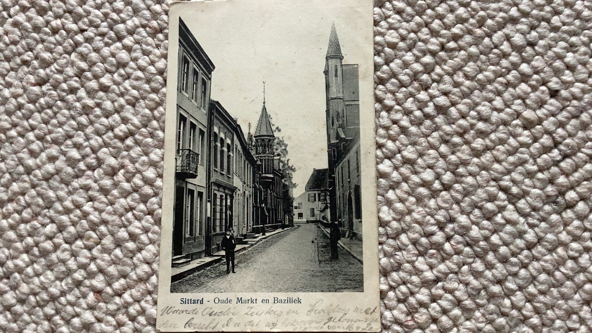 Ansichtkaart Sittard Oude Markt en Baziliek 1905. 988, Verzamelen, Ansichtkaarten | Nederland, Ophalen of Verzenden, Voor 1920