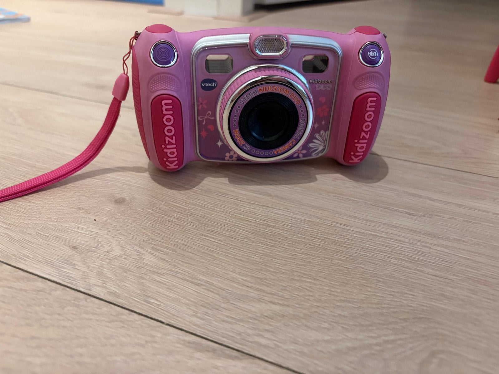 Vtech Kidizoom Duo roze kindercamera, Gebruikt, Kindercamera, Overige Merken, Draagriem