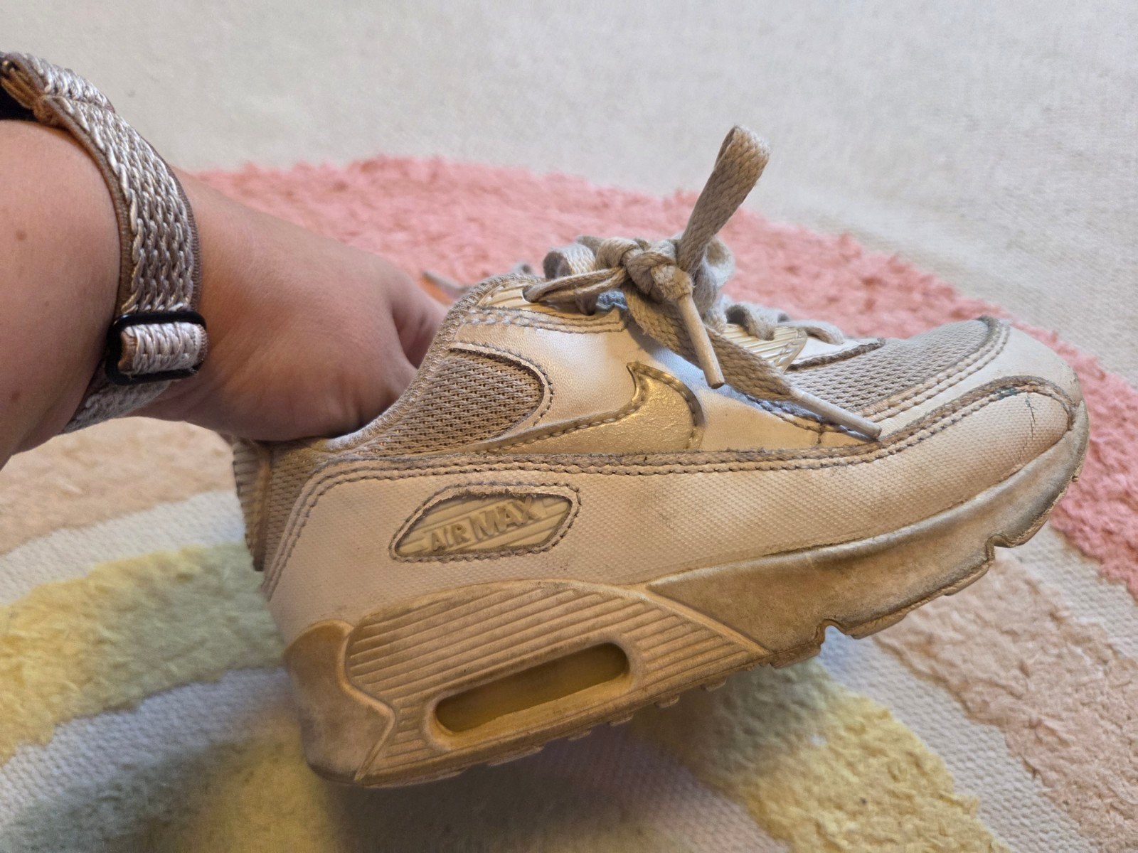 Gratis: witte Nike Air max 28,5
maat 28,5
veelgedragen zie f, Ophalen, Jongetje of Meisje, Nike air max, Gebruikt