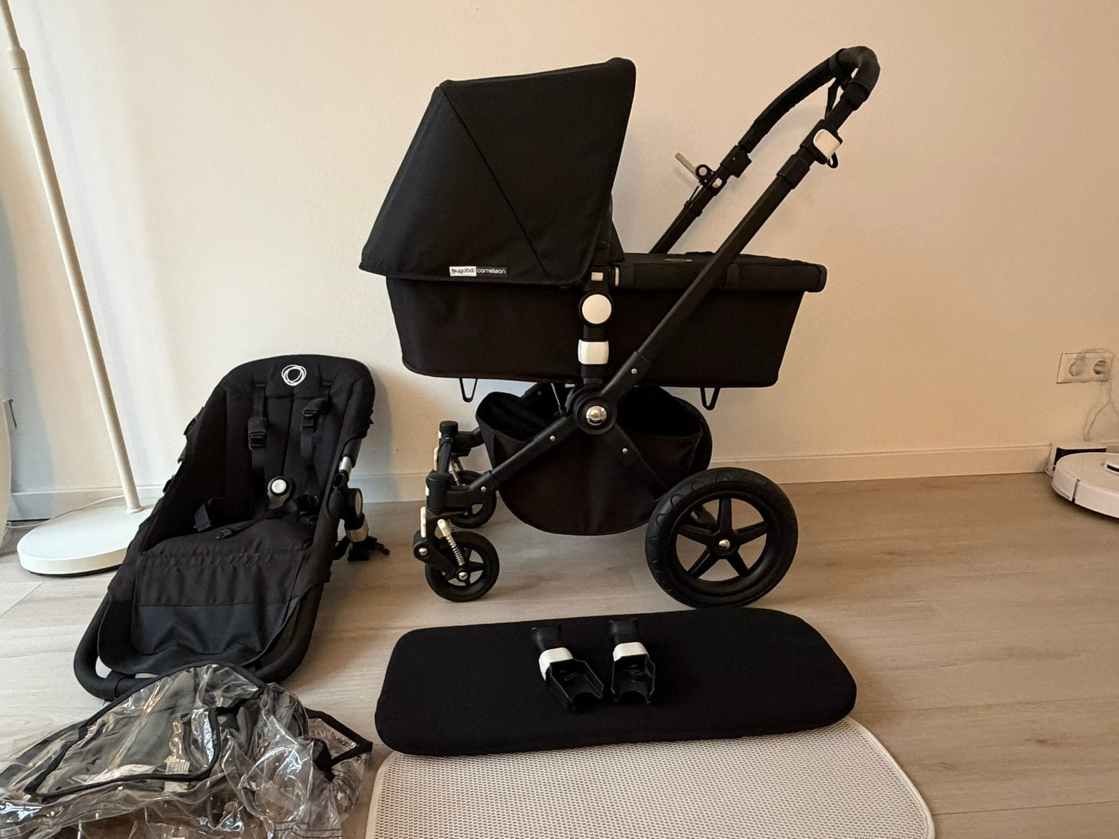 Bugaboo all black in zeer goede staat!, Kinderen en Baby's, Kinderwagens en Combinaties, Ophalen, Zo goed als nieuw, Bugaboo