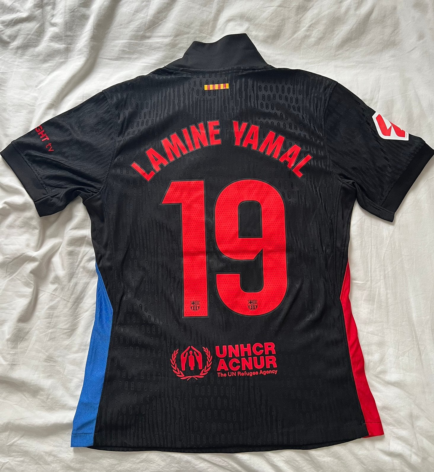 FC Barcelona uitshirt 2024/2025 van speler Lamine Yamal., Maat M, Ophalen of Verzenden, Nieuw, Shirt