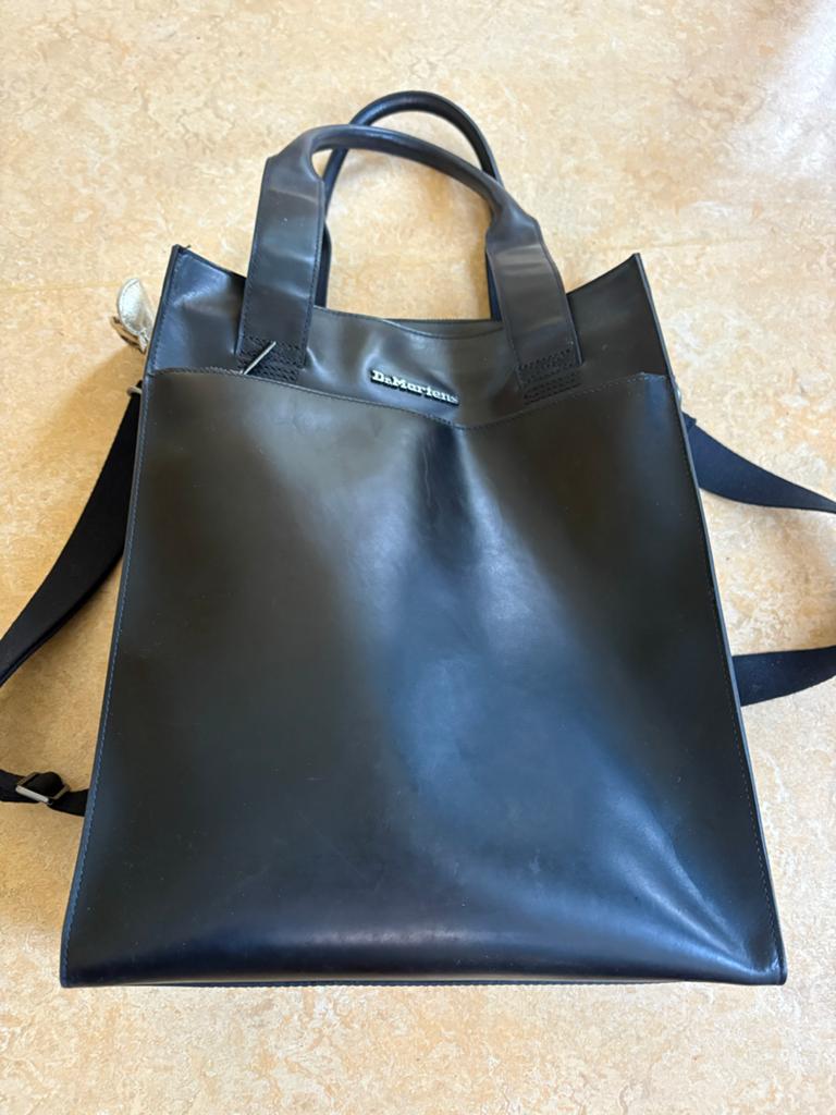 Dr. Martens Leren Tas Zwart met Laptopvak - Zo goed als nieu, Verzenden, Zo goed als nieuw, Zwart, Overige typen