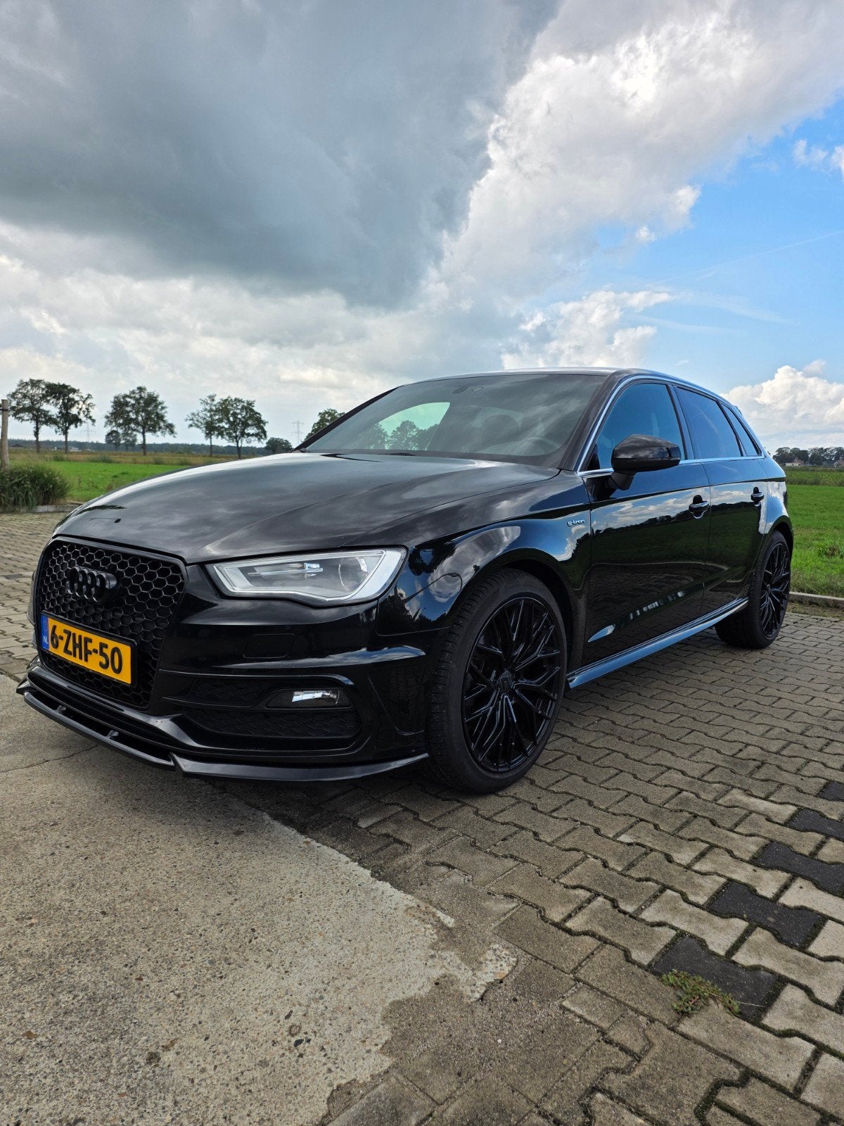 Audi A3 1.4TFSI G-tron 3x s-line, 4 cilinders, Overige brandstoffen, Zwart, Origineel Nederlands