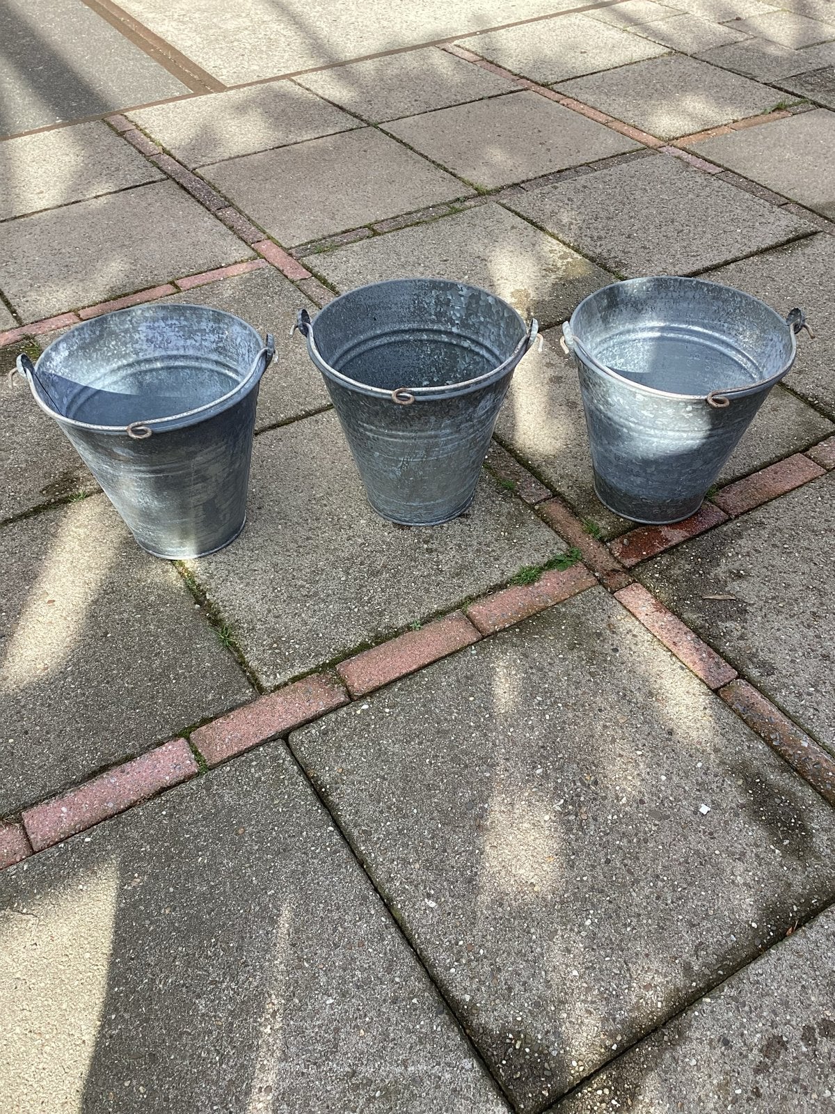 3 Nieuwe IJzeren Emmers - Per Stuk Te Koop, Huis en Inrichting, Ophalen, Nieuw, IJzer, Met handgreep
