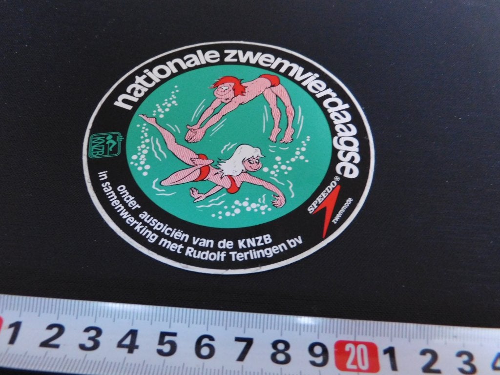 sticker KNZB Nationale zwemvierdaagse SPEEDO, Ophalen, Zo goed als nieuw