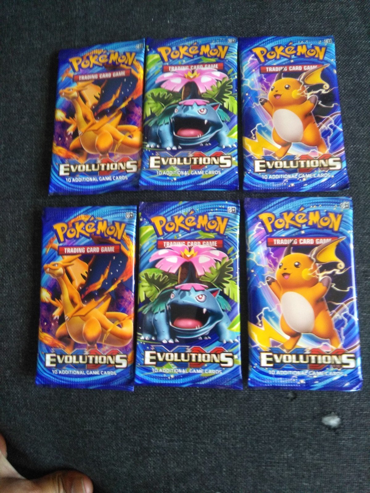 Pokémon Evolutions Booster Packs (6 stuks), Hobby en Vrije tijd, Verzamelkaartspellen | Pokémon, Nieuw, Booster, Ophalen of Verzenden