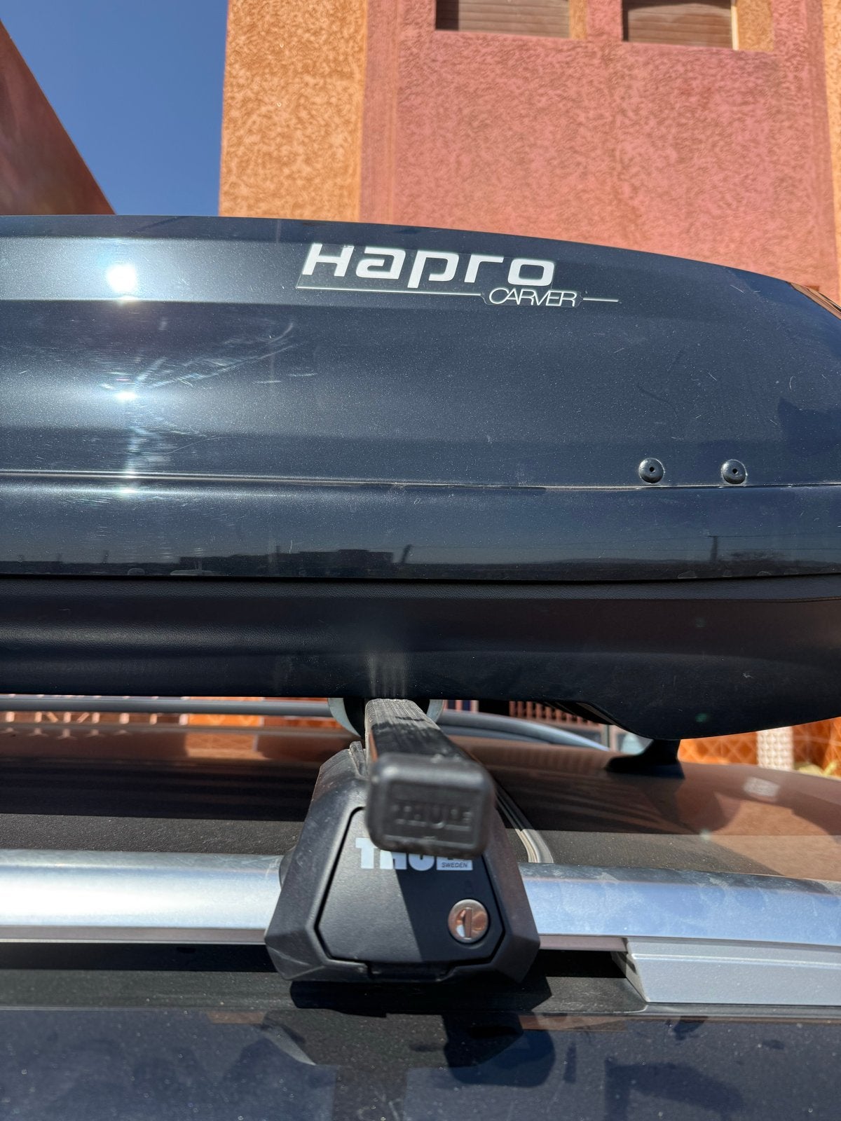 Hapro Carver dakkoffer met Thule dakdragers, Ophalen of Verzenden, Gebruikt