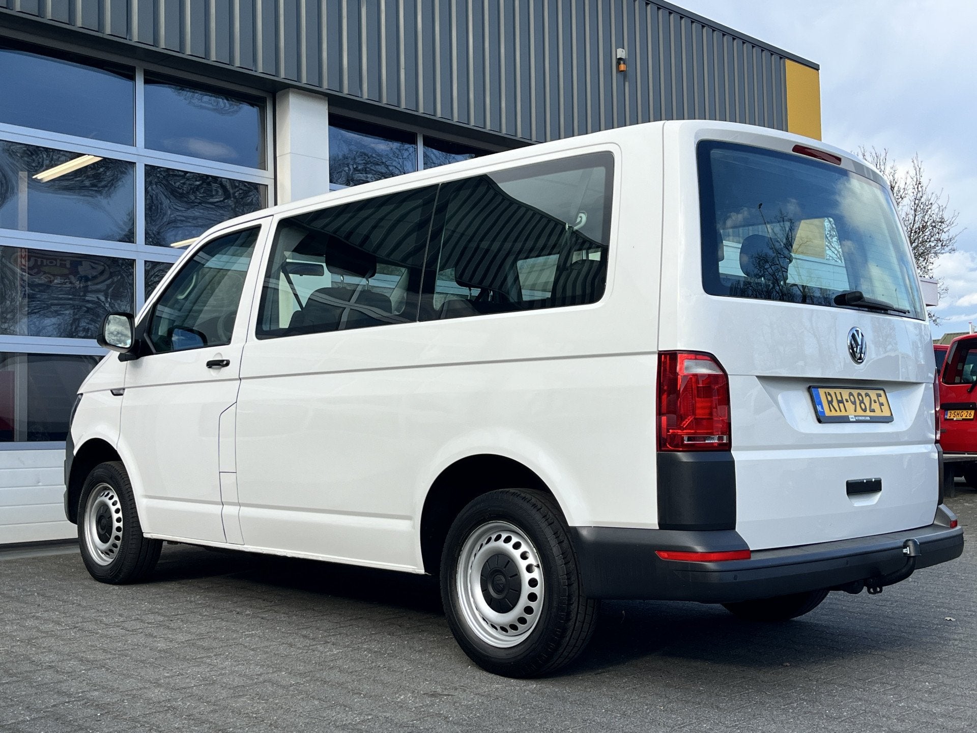 Volkswagen Transporter Kombi 2.0 TDI L1H1 BTW en BPM VRIJ! 9, Auto's, Stof, Gebruikt, 150 pk, 255 €/maand