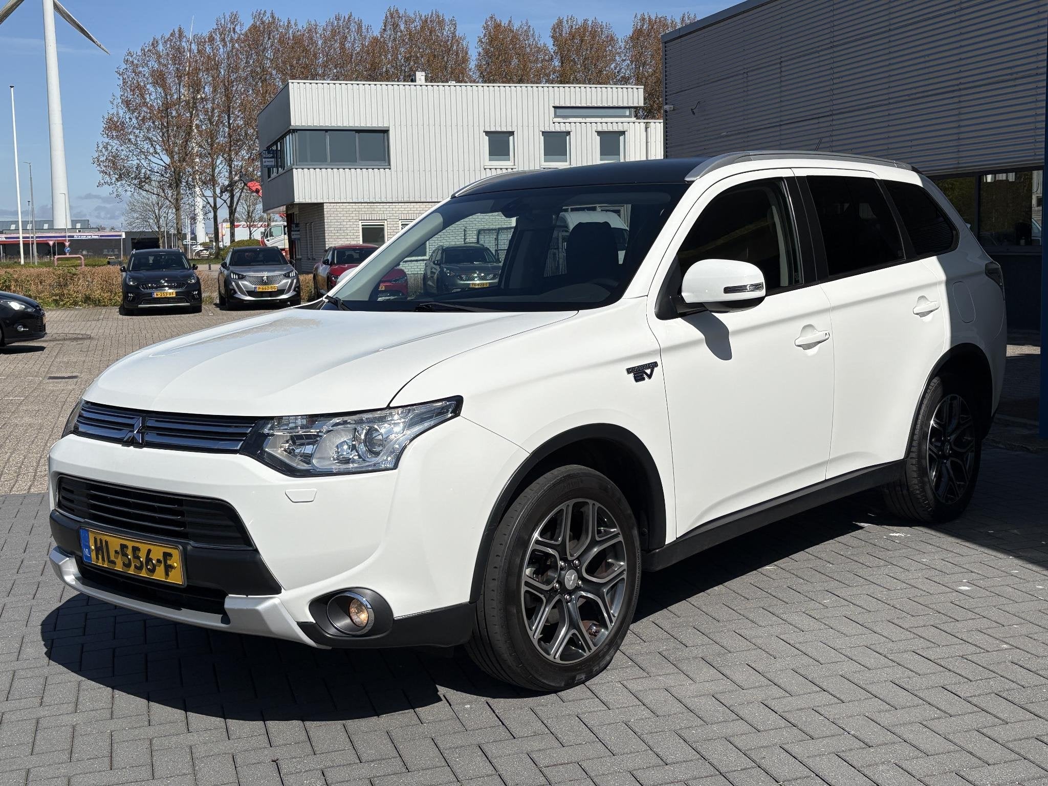 Mitsubishi Outlander 2.0 PHEV Executive Edition | 4WD | Trek, 1998 cc, Euro 6, 4 cilinders, Leder en Stof