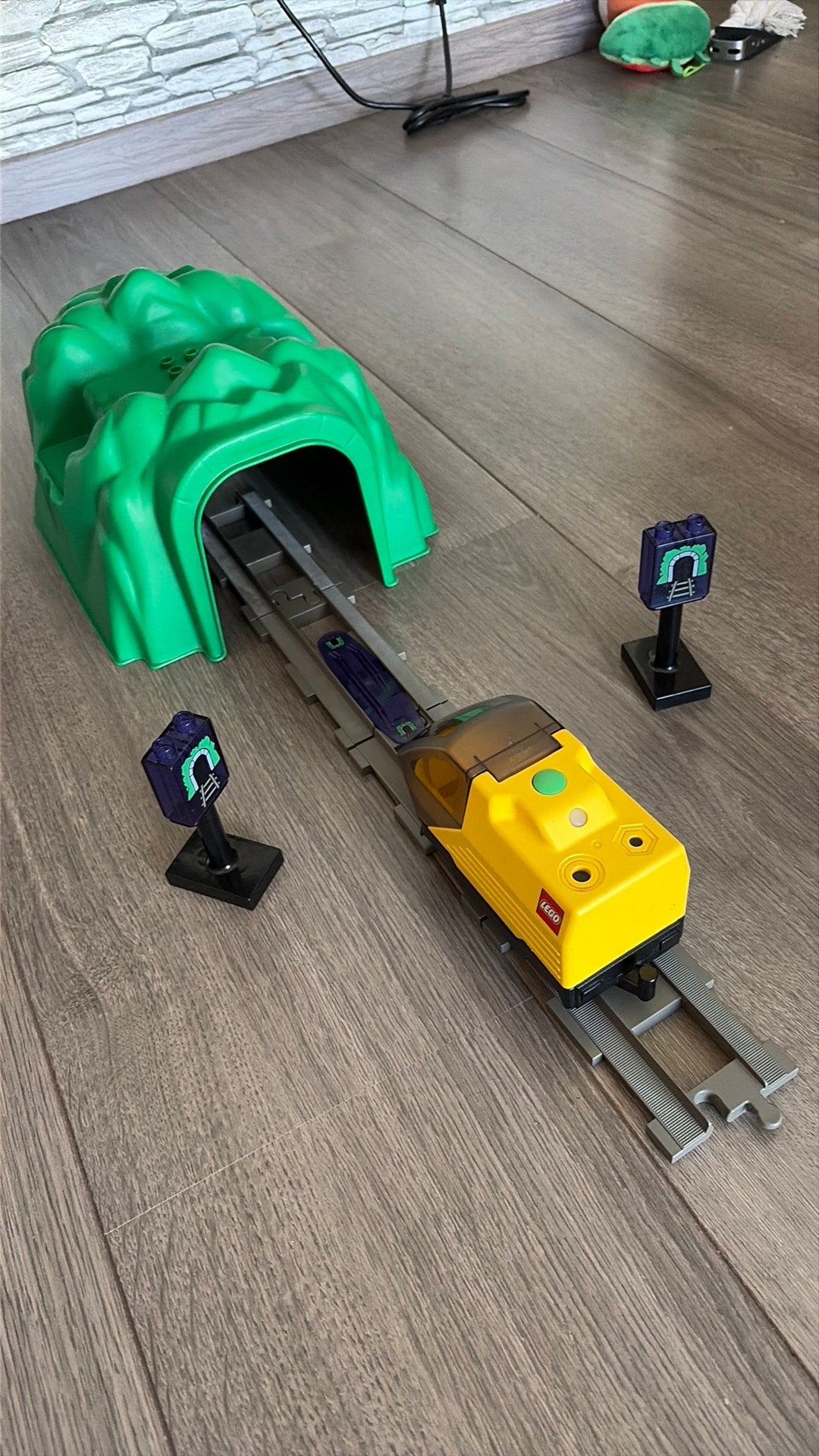 Duplo treinbaan Donker-en blauwgrijze rails en treinen, Kinderen en Baby's, Speelgoed | Duplo en Lego, Ophalen of Verzenden, Zo goed als nieuw