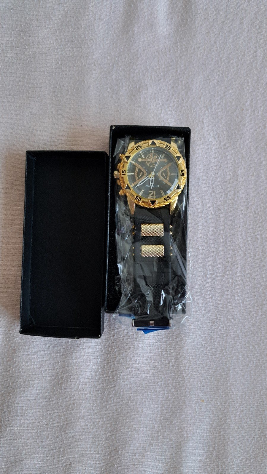 Herenhorloge Goudkleurig met Zwart Bandje, Overige merken, Overige materialen, Polshorloge, Nieuw