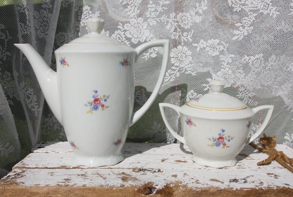 Vintage Koffieservies 6 kop & schotels bloempjes + roosjes, Ophalen of Verzenden