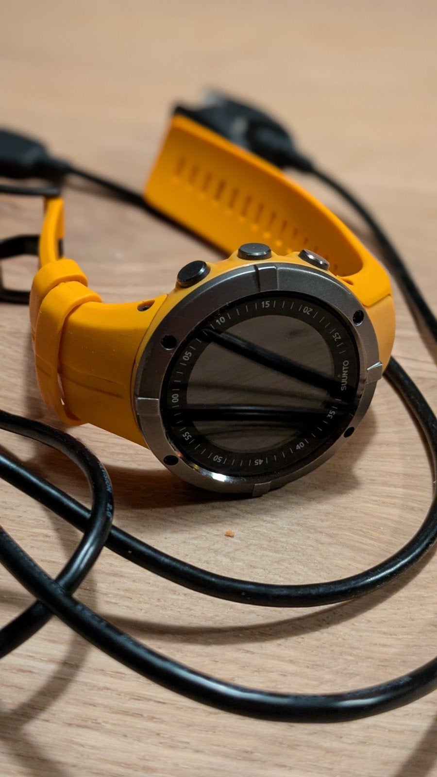 Suunto Spartan Trainer Wrist HR sporthorloge, Gebruikt, Geel, Ophalen of Verzenden, Afstand