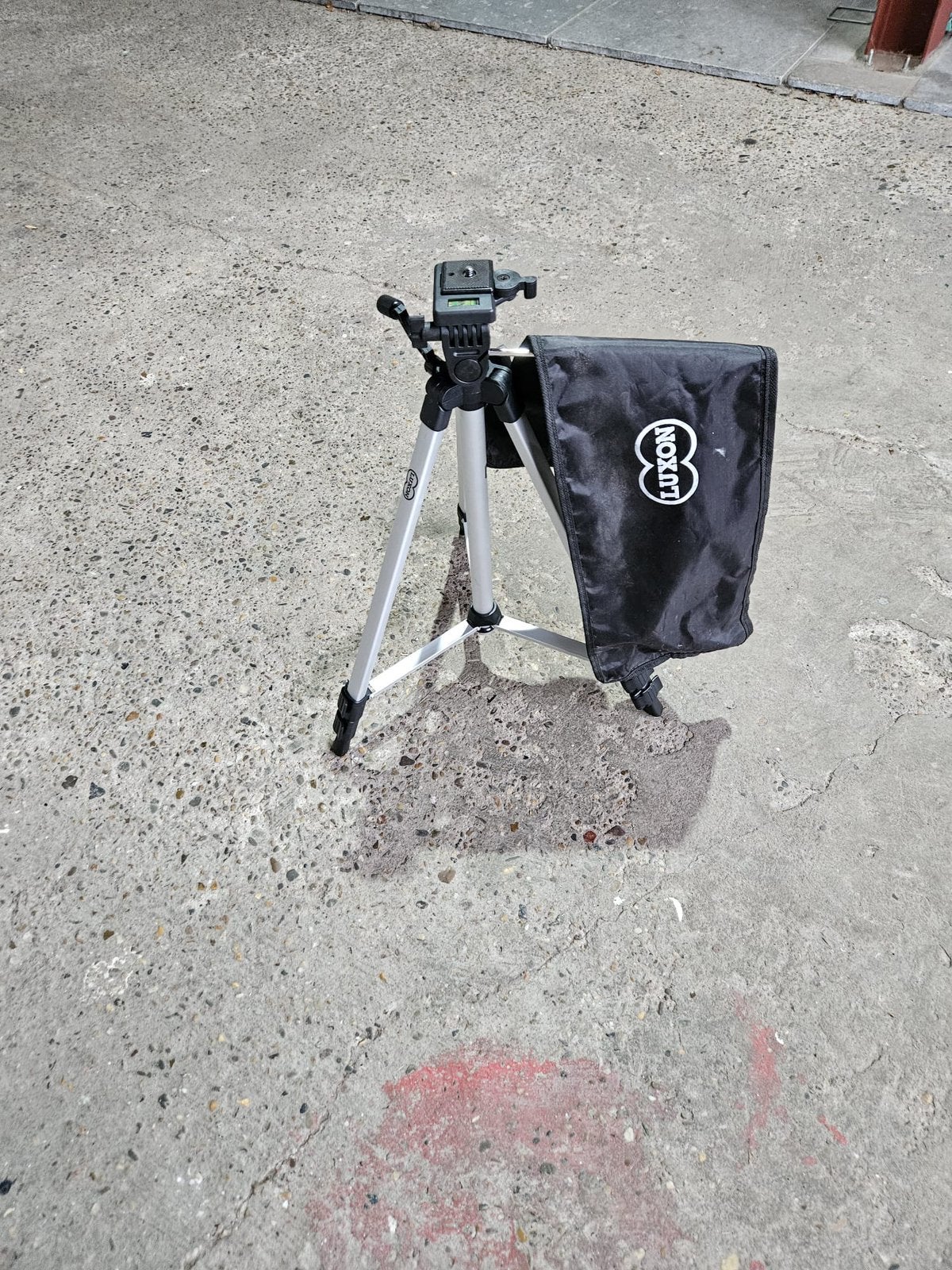 Luxon Tripod verstelbaar incl. waterpas en draagtas, Ophalen, Zo goed als nieuw, Minder dan 80 mm
