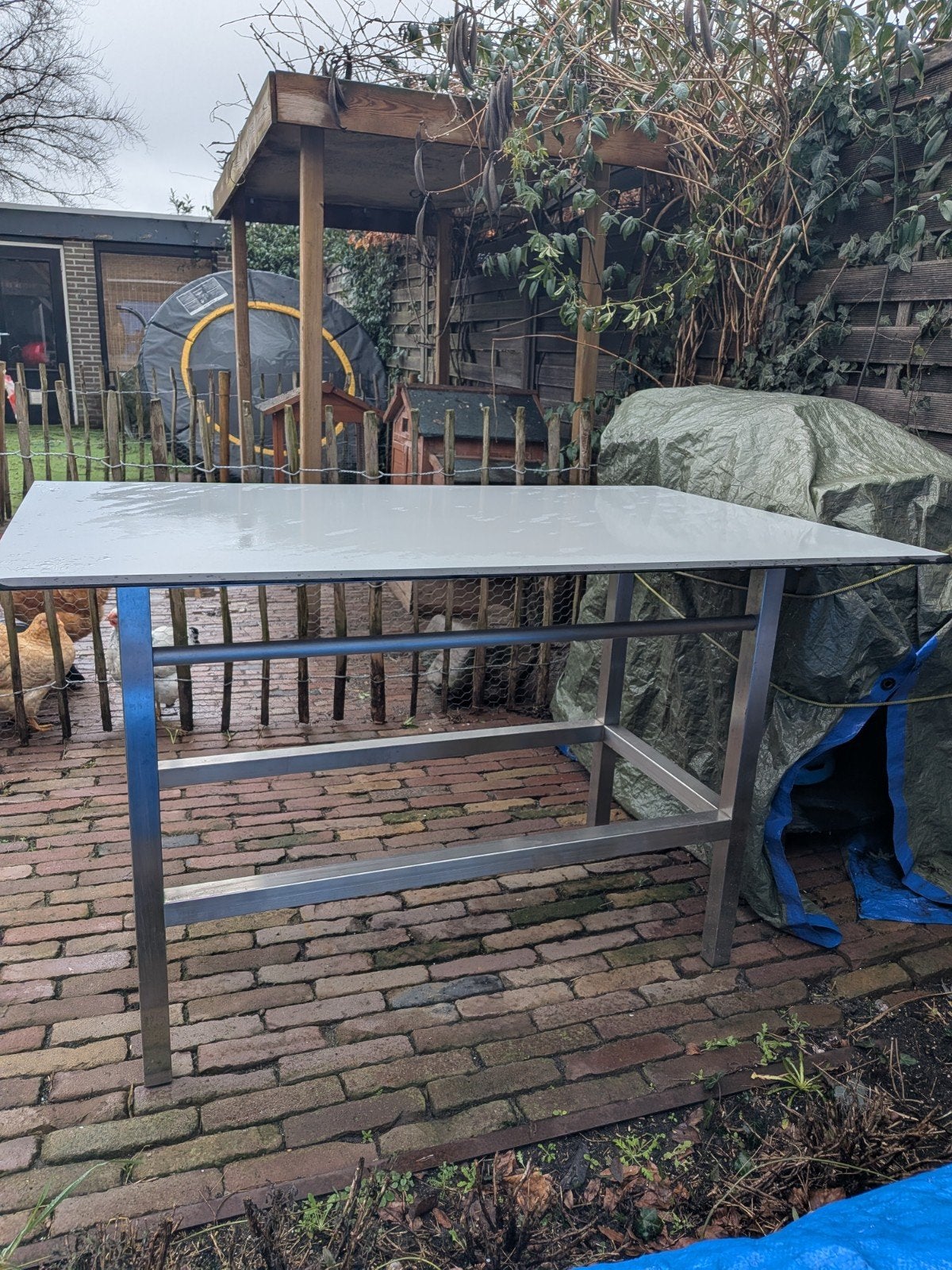 Horeca werktafel rvs onderstel met trespablad, Ophalen, Zo goed als nieuw