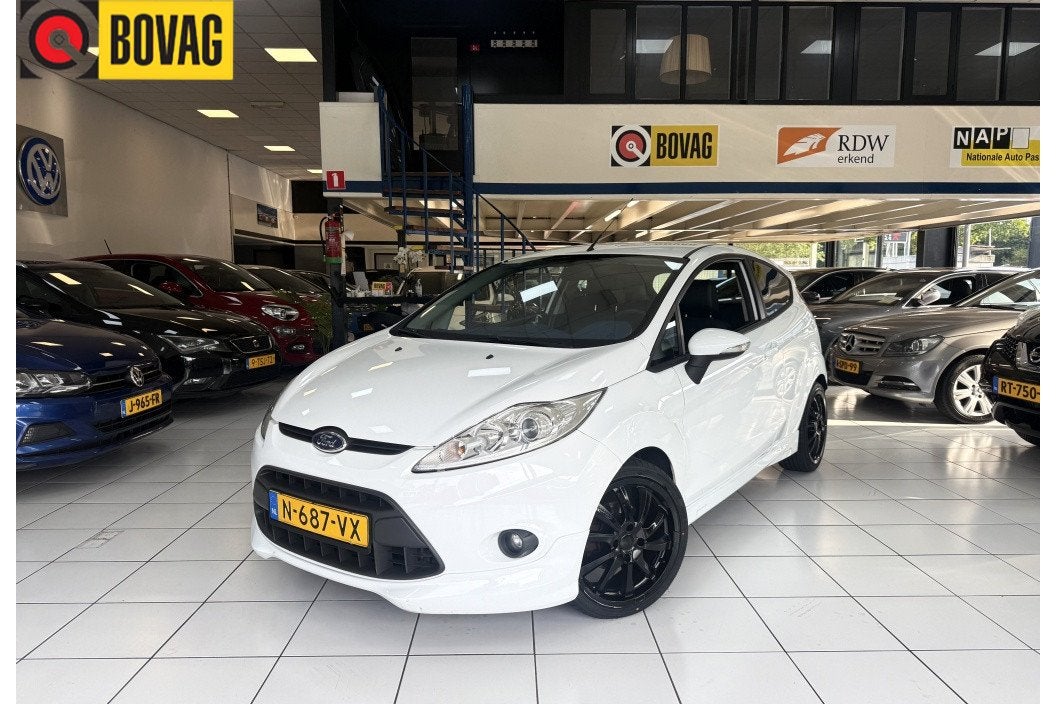 Ford Fiesta 1.6 Ghia Bovag Garantie Airco (bj 2009), Auto's, 945 kg, 1596 cc, Stof, Gebruikt