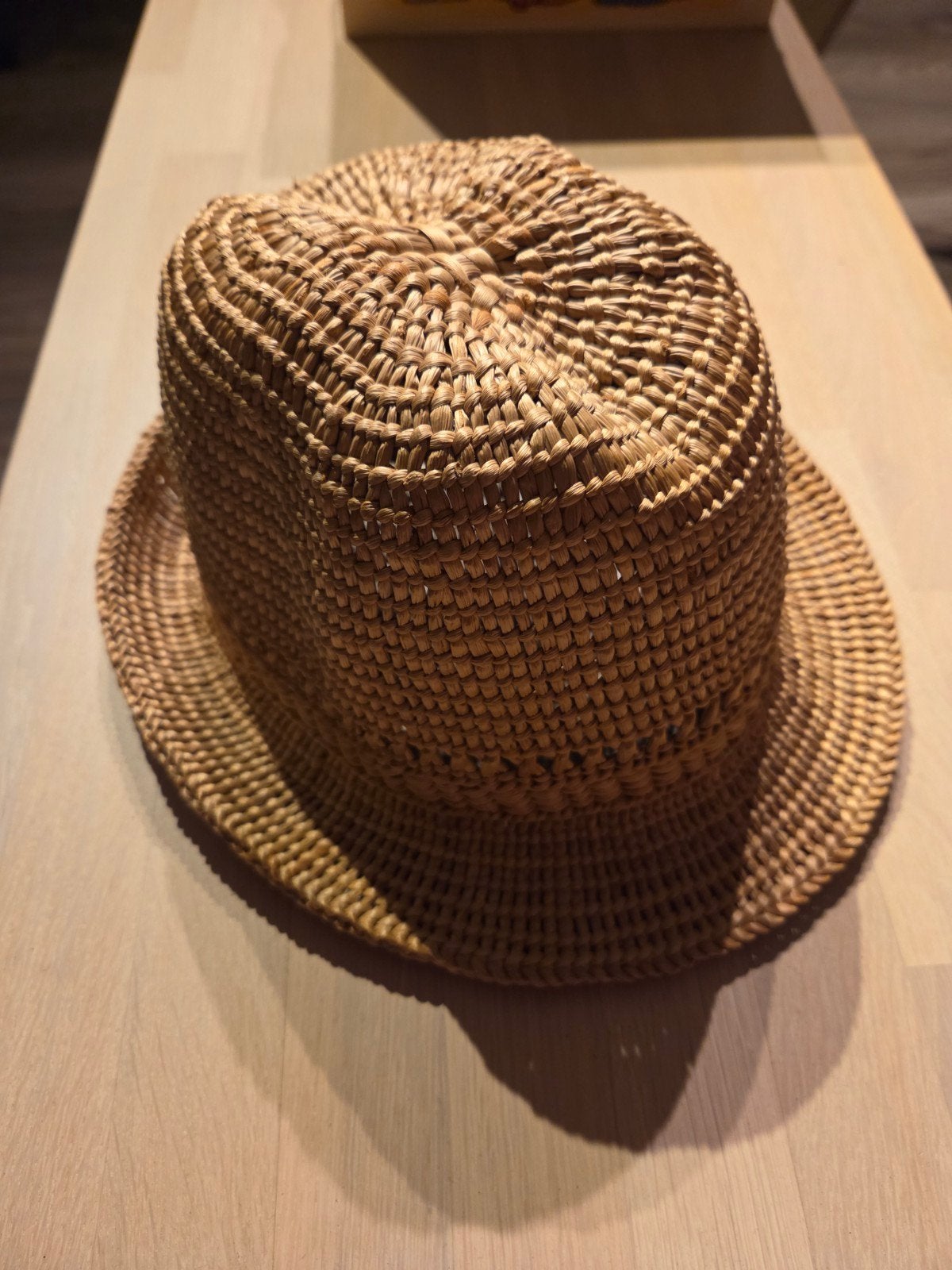 Handgeweven Strooien Hoed - Perfect voor Zomer en Strand, Hoed, One size fits all, Ophalen of Verzenden, Onbekend