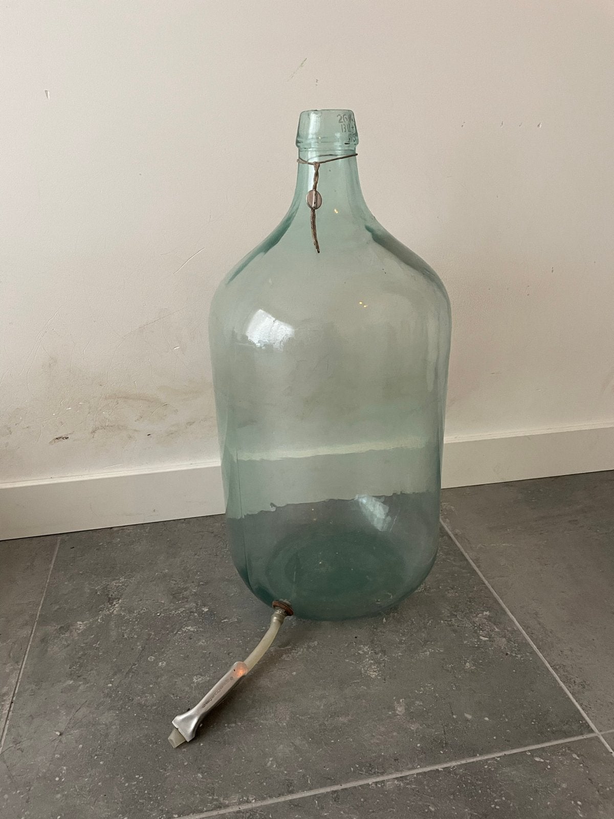 Grote glazen fles met kraan - Vintage decoratie, Ophalen