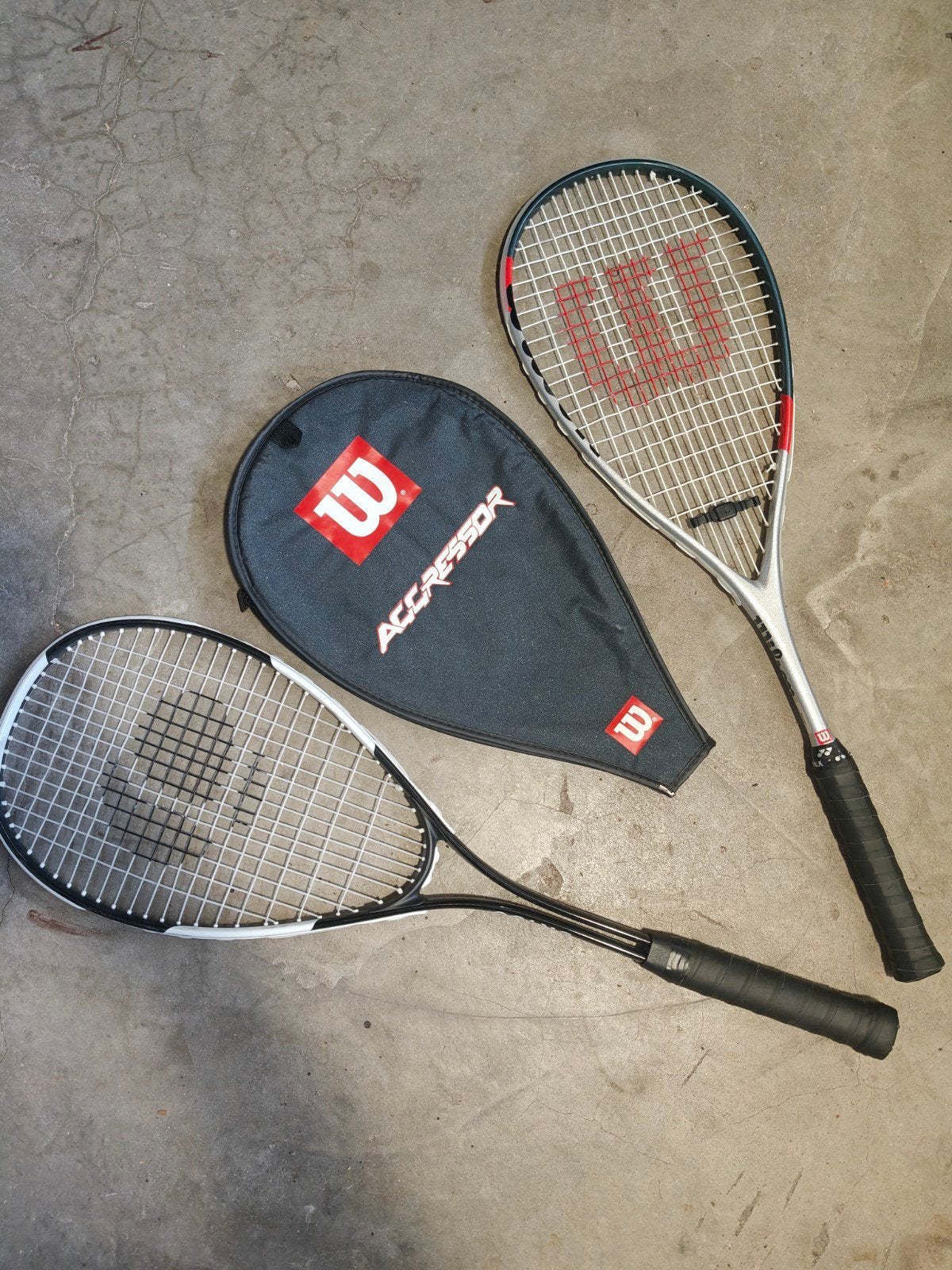 2 squash rackets. In goede staat. Wilson Aggressor, Ophalen of Verzenden, Zo goed als nieuw