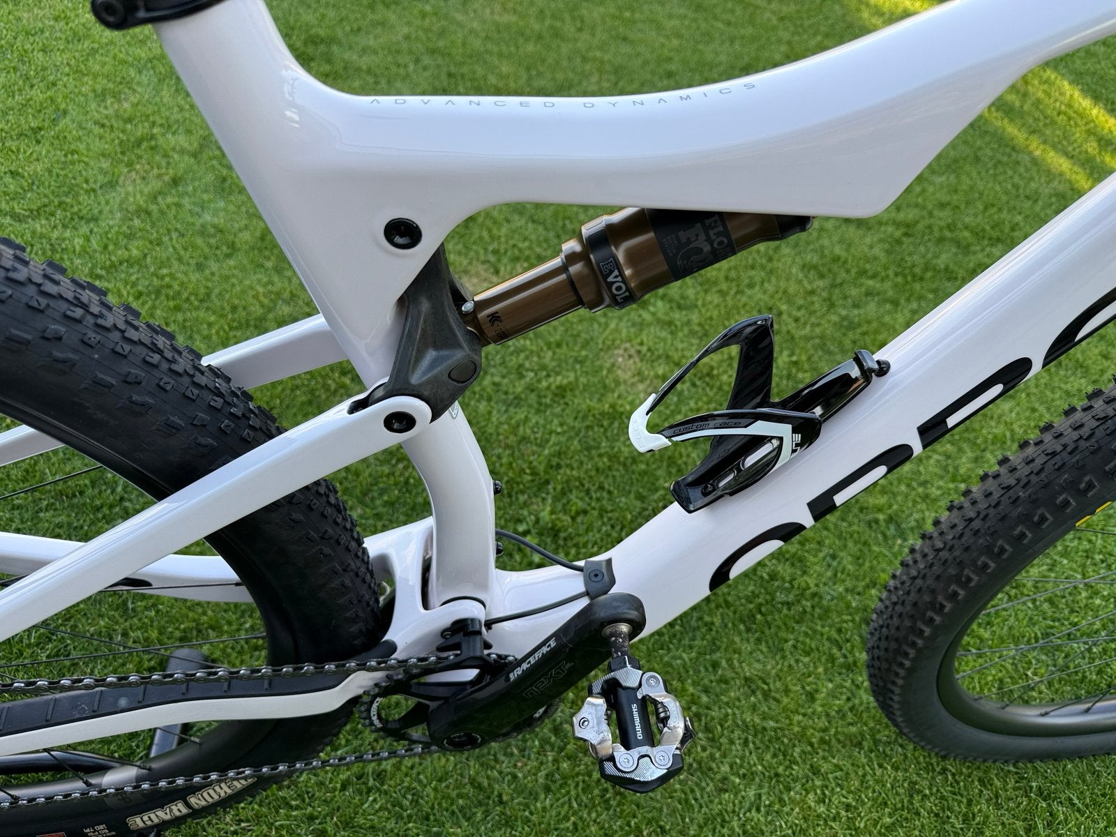 Foto 13 van Orbea Oiz M-Pro Full Carbon Mountainbike - Zo goed als nieuw
