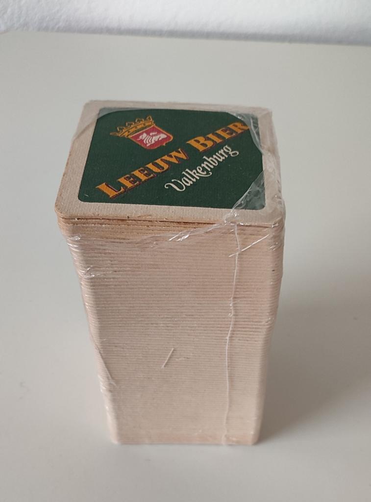 Leeuw bier bierviltjes volledig pak, Ophalen of Verzenden, Zo goed als nieuw, Viltje(s), Leeuw